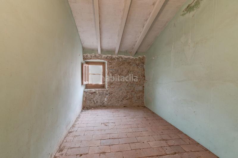 Foto 05f8b685-e6a3-4450-9273-6c4a0dcf59e1. Masía exclusiva apialia. a tenim una casa de poble, de pedra, per fer una reforma integral. en Sant Joan de Mollet
