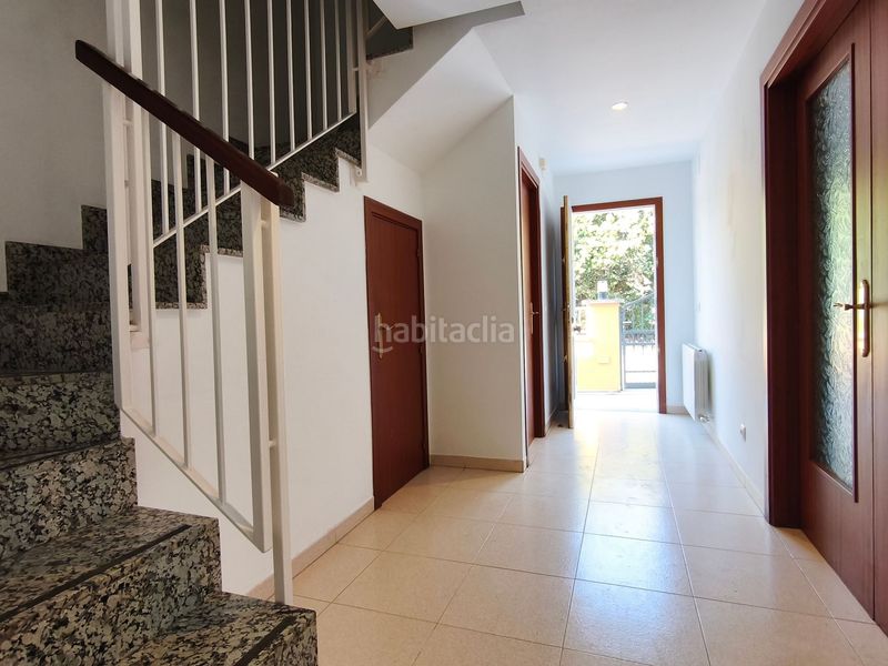 Foto 94ab0cb7-5141-4daf-acfa-bcf7c8bd4496. Location maison avec chauffage parking dans Quart