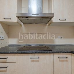Foto 93aa32e6-e235-40d3-9a64-286a97e77d12. Pis a Eixample Sud-Migdia Girona