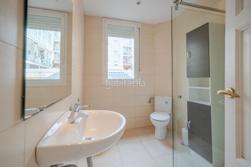Foto b30aea4a-fa34-4608-8aee-6a7a932555ed. Pis a Eixample Sud-Migdia Girona