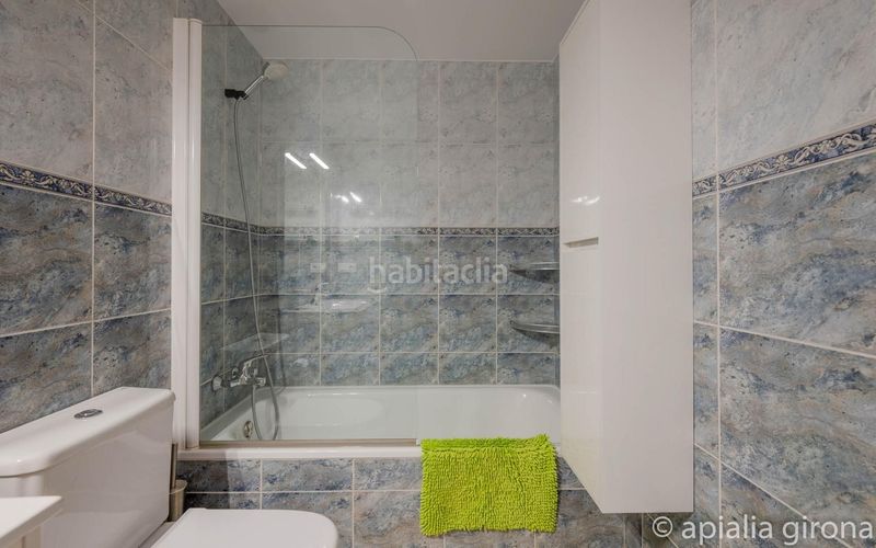 Foto 0fb8c3bc-1496-483b-a085-81f840bb468c. Etagenwohnung mit heizung in Sant Narcis Girona