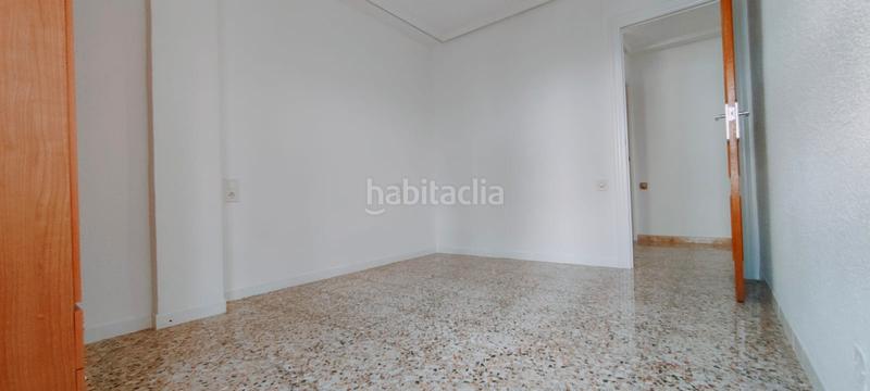 Foto a9e47959-4933-4f38-a8f9-081df64ad6e9. Piso  ubicado en la mejor zona de elche. en Reina Victoria - Miguel Hernández Elche / Elx
