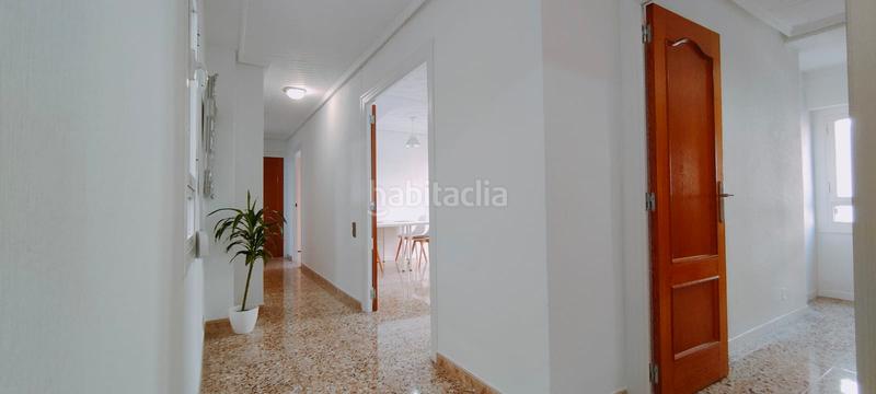 Foto c7d16f46-2508-4bb5-b90f-2f6148367bd2. Piso  ubicado en la mejor zona de elche. en Reina Victoria - Miguel Hernández Elche / Elx