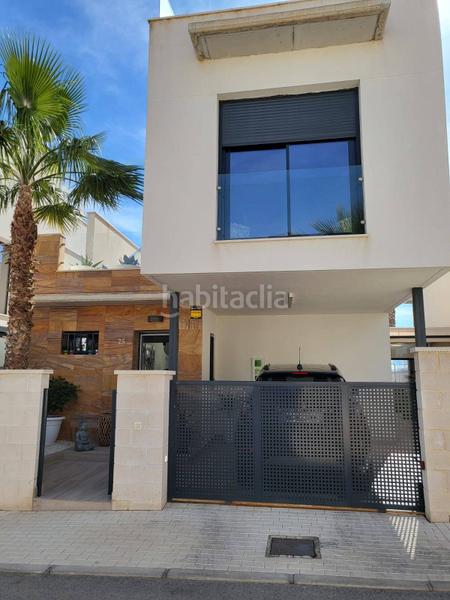 Foto 5a71c186-1728-4baa-a877-b6bff5ac5cd3. Casa con riscaldamento piscina in Lomas de Cabo Roig - Los Dolses Orihuela