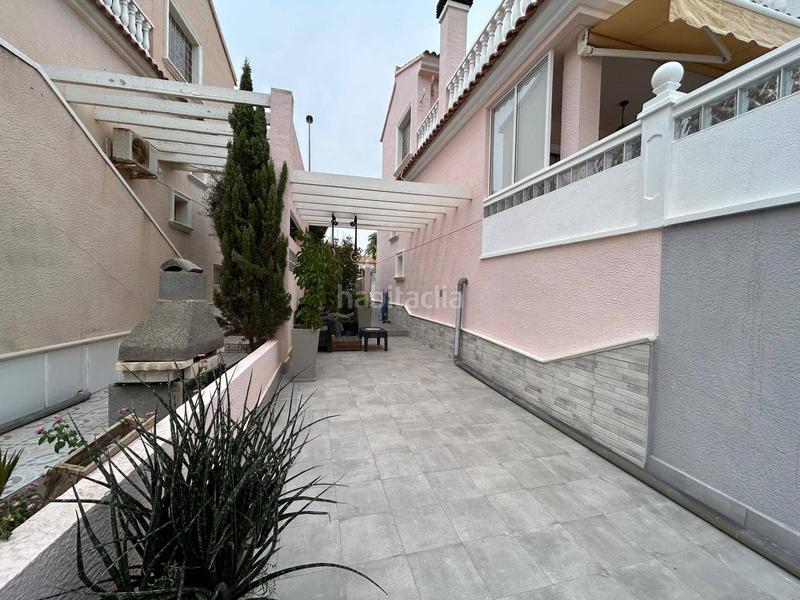 Foto 9f85a02f-7709-400a-8cef-b8b7ed74c68c. Casa amb calefacció aparcament piscina a Zona los Frutales Torrevieja