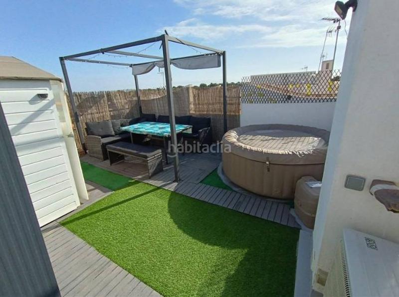 Foto a34338e8-fbfb-488a-a5df-ad4c54aee2e9. Planta baixa amb calefacció piscina a Los Balcones-Los Altos Torrevieja