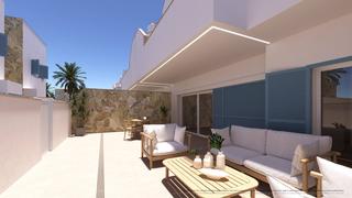 Maison à Torre de la Horadada. Bienvenidos a una oportunidad única de vivir cerca del mar en un