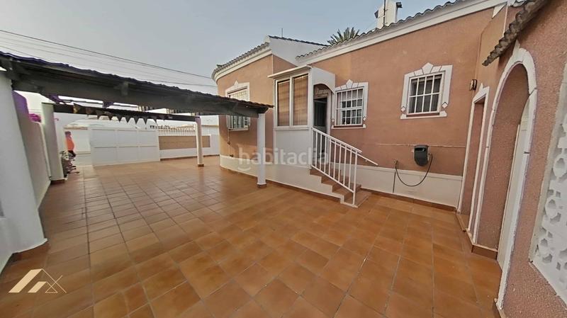 Foto 1b2005be-0b9a-4fec-8c0a-df1433c9ae66. Chalet  con piscina en el chaparral, , alicante en Torrevieja