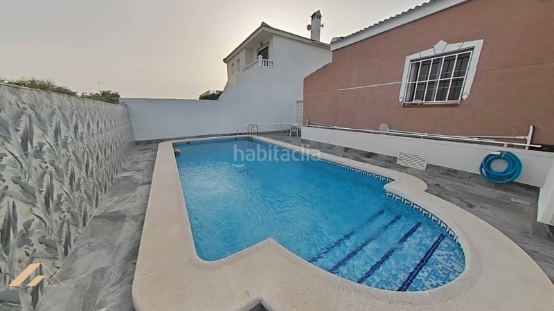 Foto 5cf9c4fb-b41e-45ba-ab70-eea0cdb51e9a. Chalet  con piscina en el chaparral, , alicante en Torrevieja
