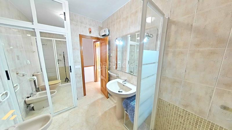 Foto 79ac2d3b-9744-4048-8127-6eadc6437c55. Casa adossada amb calefacció aparcament piscina a Orihuela