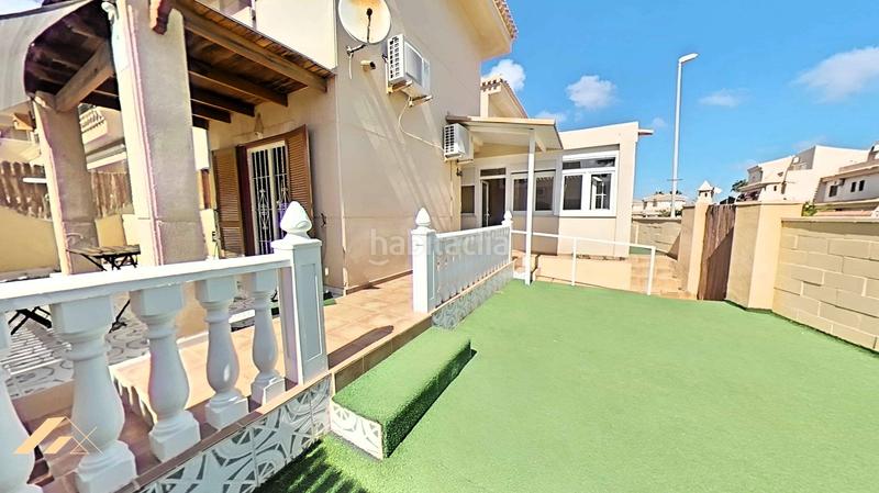 Foto df6f3d09-3d1b-43f4-bcd5-1e417e816f21. Casa adosada chalet adosado en Playa Flamenca costa en Orihuela