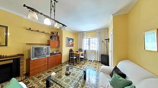 Casa adossada  Calle victor pradera. Casa individual en planta baja frente al ayuntamiento, ideal par