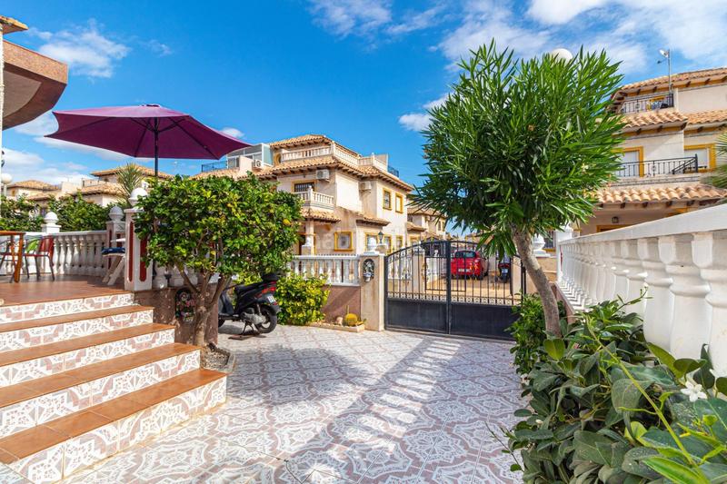 Foto a74814f0-b8d9-4a68-b5b0-74a614e9ff36. Casa con riscaldamento piscina in La Regia Orihuela
