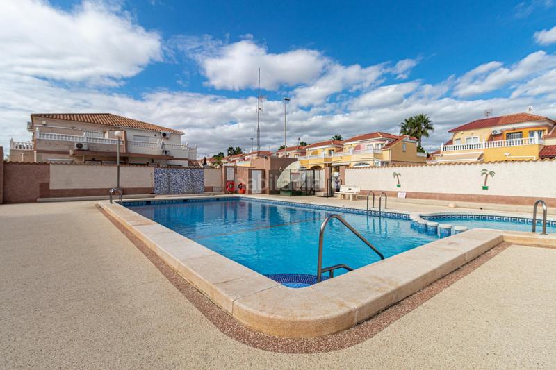 Foto d47ca39f-ff7d-45ec-959a-8ebcdf3cf1ca. Casa con riscaldamento piscina in La Regia Orihuela
