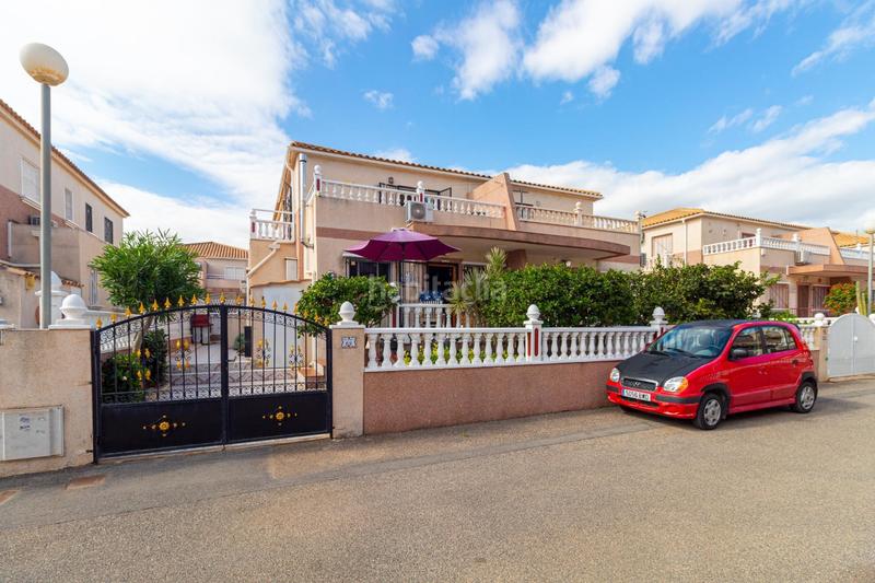 Foto 687f3cbc-b8ce-4d3d-ac9c-5f161c937a9b. House with heating pool in La Regia Orihuela