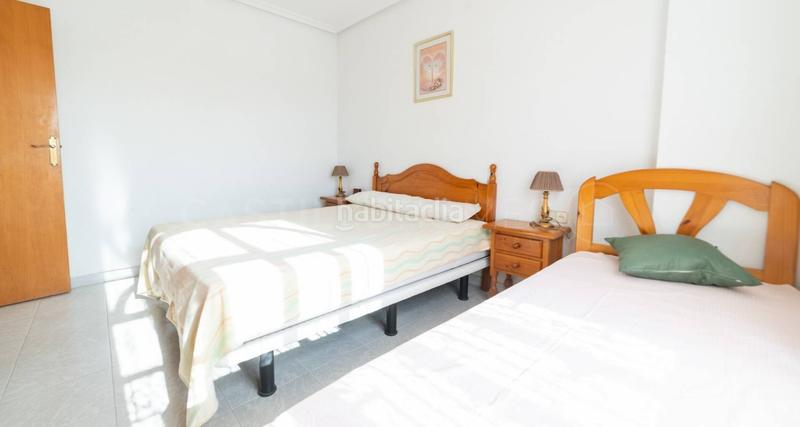 Foto 83b28429-ae9f-47de-b3be-1867bf68d7dc. Casa bungalow dos plantas en nueva Torrevieja Torrevieja