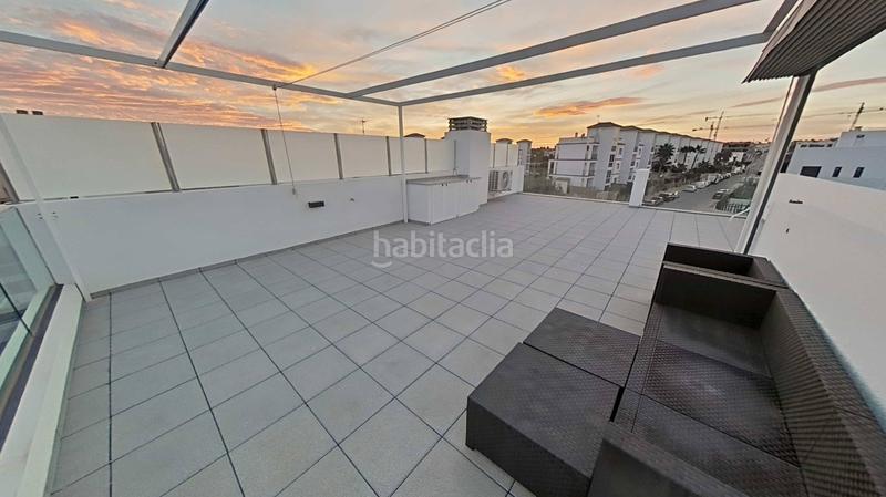 Foto d9ad9e73-1727-4f71-b8ae-71dd7a5d921c. Location attique avec parking dans Zeniamar - Horizonte - La Campana Orihuela