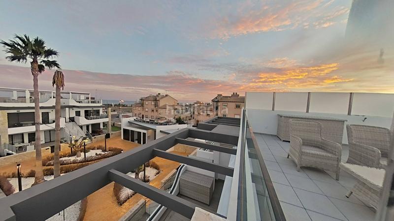 Foto 383b2e8d-8559-4131-ae47-d6c5fd140b50. Rent penthouse with parking in Zeniamar - Horizonte - La Campana Orihuela