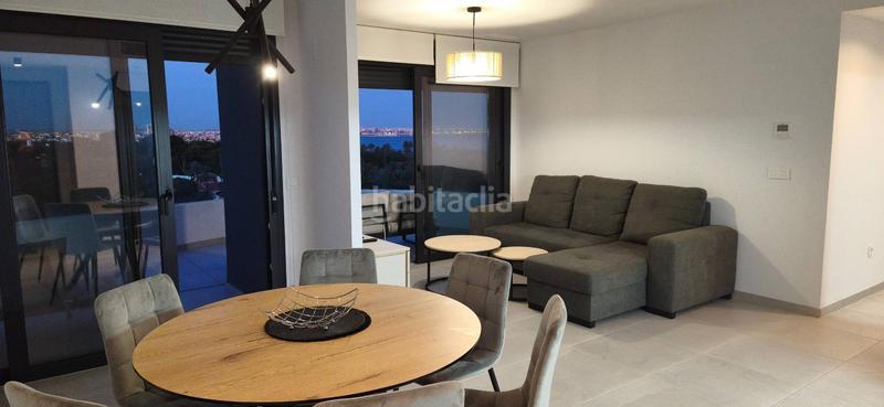 Foto 4268063e-6137-482c-a856-face59eeb278. Lloguer apartament amb aparcament piscina a Punta Prima Torrevieja