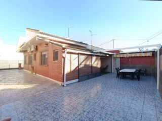Casa aparellada a Los Cuarteros. Chalet adosado en san pedro del pinatar