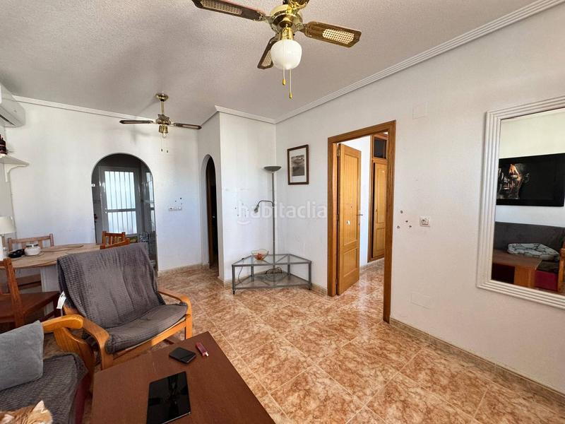 Foto 0e008070-2834-433e-87cc-fcbbec06aec3. Casa amb piscina a Los Balcones y los Altos Orihuela