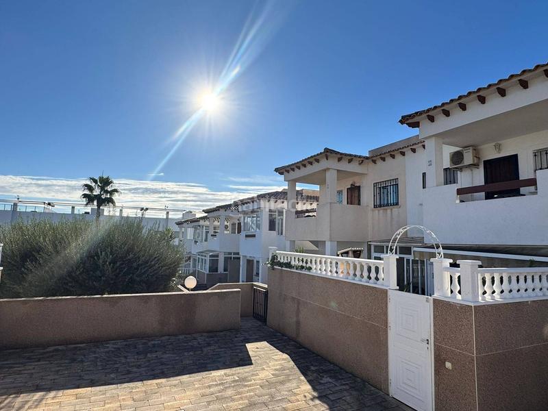 Foto 65da69fd-1525-4650-9500-59296c43ad38. Casa amb piscina a Los Balcones y los Altos Orihuela