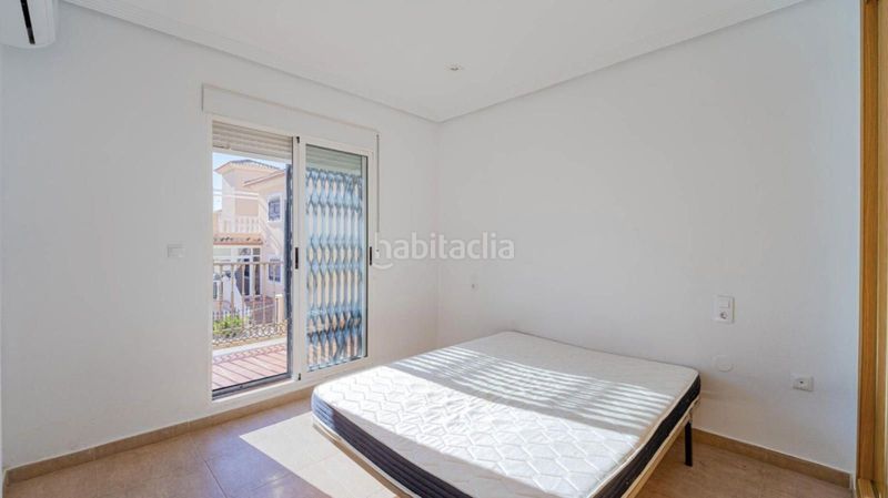 Foto 1b7a9613-9631-4aaa-83ff-734bbb6b31db. Casa amb piscina a Los Balcones y los Altos Orihuela
