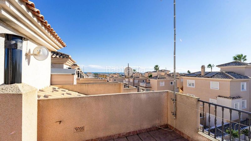 Foto 76141705-ca27-4e97-bb78-c883974c856e. Casa amb piscina a Los Balcones y los Altos Orihuela