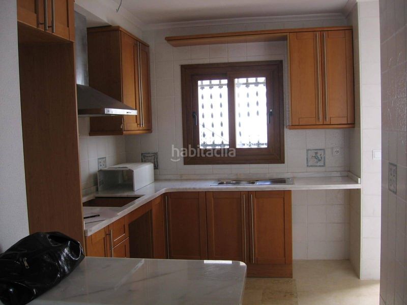 Foto 129c85e6-65c1-4cea-9245-d0932f268ef2. Casa amb calefacció aparcament piscina a Los Almendros Orihuela
