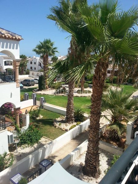 Foto e27f285f-2938-48c8-bd23-47c8b7742edf. Casa amb calefacció aparcament piscina a Los Almendros Orihuela