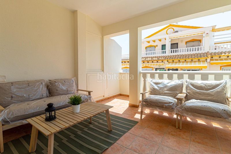 Foto 18a1bebc-870a-4033-8a46-77459dbecb97. Casa amb calefacció piscina a Los Balcones y los Altos Orihuela