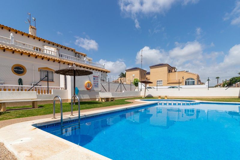 Foto a313efa5-67fb-4724-b2ed-8e42c55004ec. Casa amb calefacció piscina a Los Balcones y los Altos Orihuela