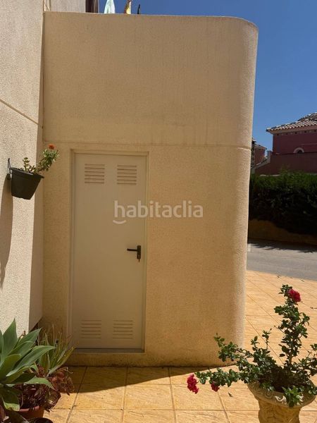 Foto 236b40f4-d1ae-4186-946b-d21fadd94a58. Casa amb calefacció aparcament piscina a Playa Flamenca Orihuela