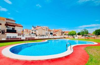 Haus in Playa Flamenca. Gran bungalow alto playa flamenca
