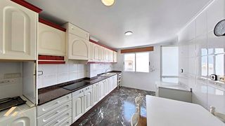 Apartamento en Pilar de la Horadada Ciudad. Apartamento de 4 dormitorios a 5 minutos de la playa de la torre