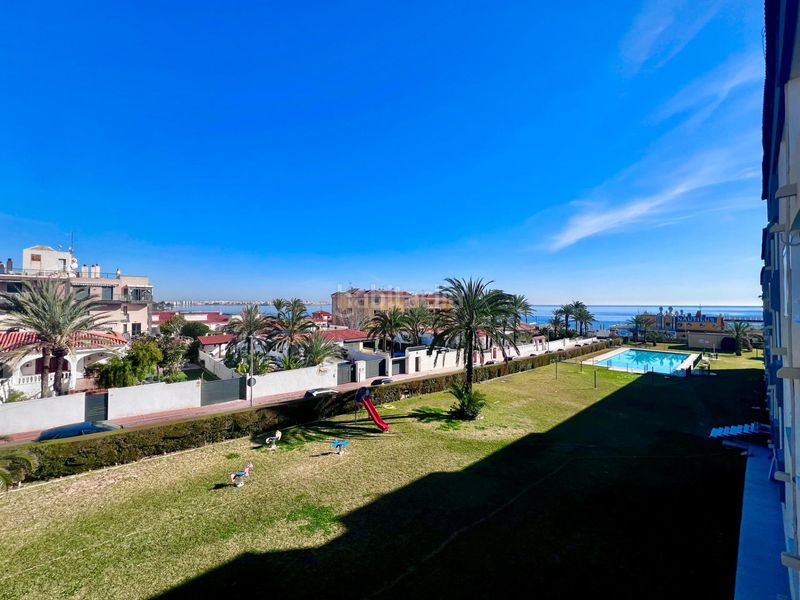 Foto c30b4a5e-a1ca-46f3-bd3c-a955ac2996fa. Apartament amb calefacció aparcament piscina a Punta Prima Torrevieja