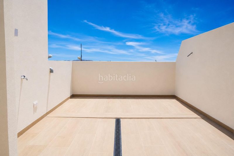 Foto cec48b3b-46f0-46a7-96ff-5774d631b5b2. Casa adossada amb aparcament piscina a Dolores