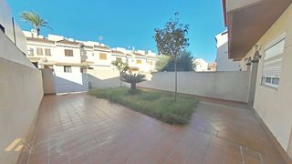Casa a San Pedro del Pinatar. Casa chalet, duplex céntrico en san pedro del pinatar