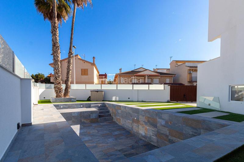 Foto 0dd2f62e-2eed-47b3-b6db-fb8a84a93001. Chalet with parking pool in El Mojón Pilar de la Horadada