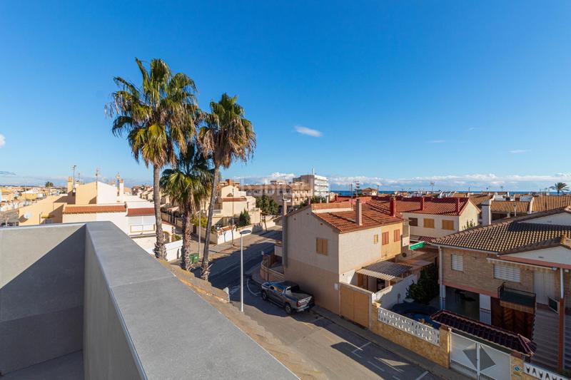 Foto ecf8fe84-5c4d-4d93-b7c8-a524b8724d50. Chalet con parcheggio piscina in El Mojón Pilar de la Horadada
