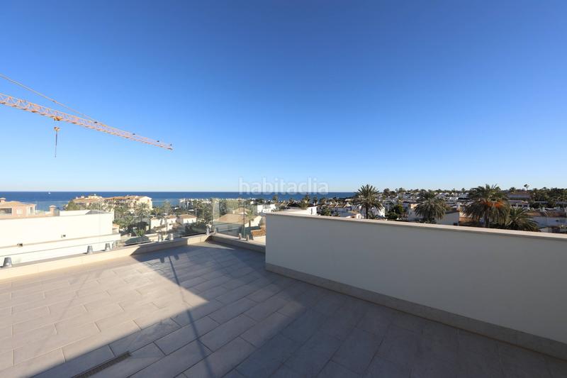 Foto 78983db3-ddd2-4b6a-a812-1156d7ae1007. Chalet with heating pool in La Zenia Orihuela