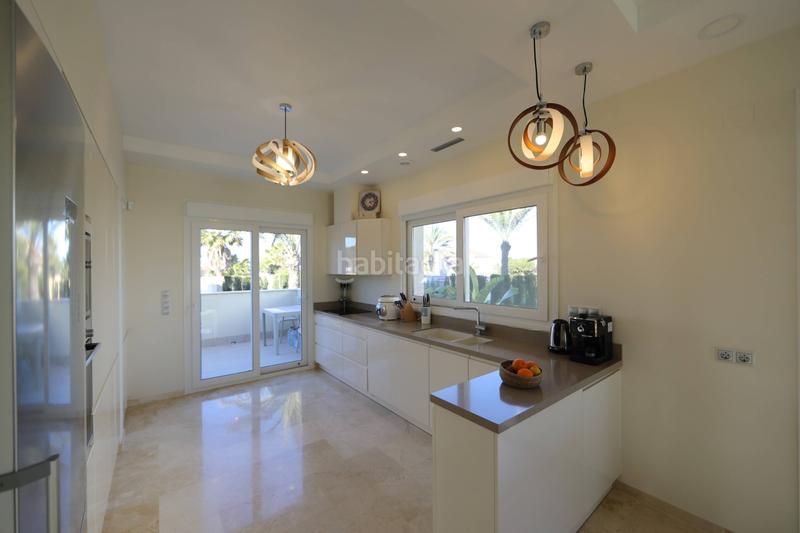 Foto f4d4e479-3b56-460f-bb32-05b9fc8f2272. Chalet with heating pool in La Zenia Orihuela