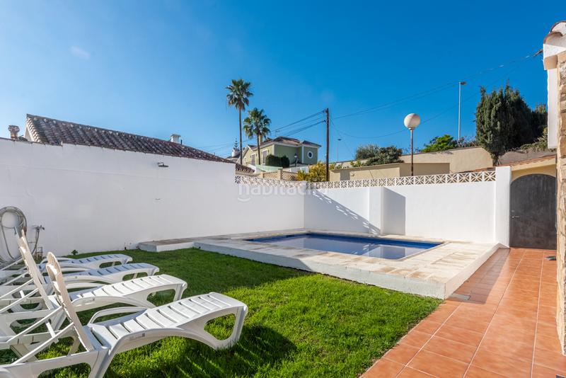 Foto 51034bc9-9d68-48c1-b17b-724195deabcd. Casa villa en los boliches, confort y ubicación privilegiada en Fuengirola