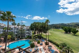 tic en Mijas Golf. tico actualizado en mijas golf con vistas impresionantes.