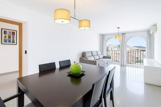 Appartement  Camino de coín. Amplio piso céntrico