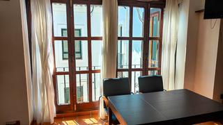 Appartement  Calle lucano. Piso de dos dormitorios en la judería