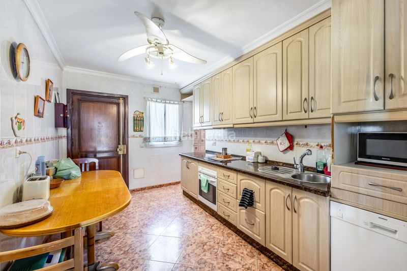 Foto 25400877-45c5-499b-a160-504628875019. Apartament amb aparcament a Centro ciudad Fuengirola