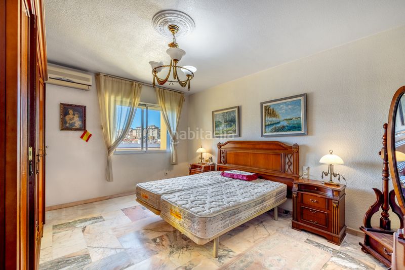 Foto b00503f2-a080-43c4-8ff6-3fc9722f542d. Apartament amb aparcament a Centro ciudad Fuengirola