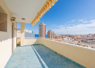 Apartament en Ollerias 20. C�ntrico piso con terrazas  coraz�n de fuengirola