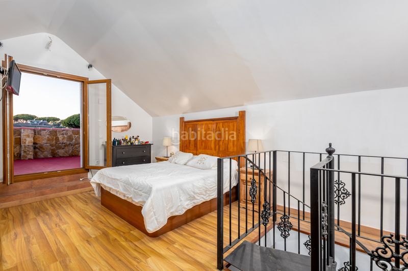 Foto f9a7e0c6-7c3a-4c03-a1f2-429f58cae558. Chalet avec parking piscine dans Cuatro Pinos - El Carmen Puerto de Santa María (El)